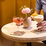 Beige 4* Paris