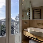 Beige Paris