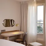 Hotel Beige 4*