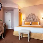 Beige Hotel