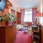 Beige Hotel Paris