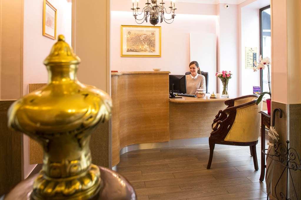 Beige Hotel